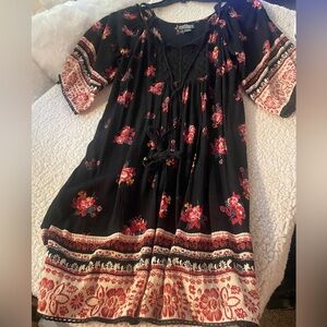 Angie (Small) Black and Red Vibrant Floral Boho Flowy Relaxed-fit Tunic